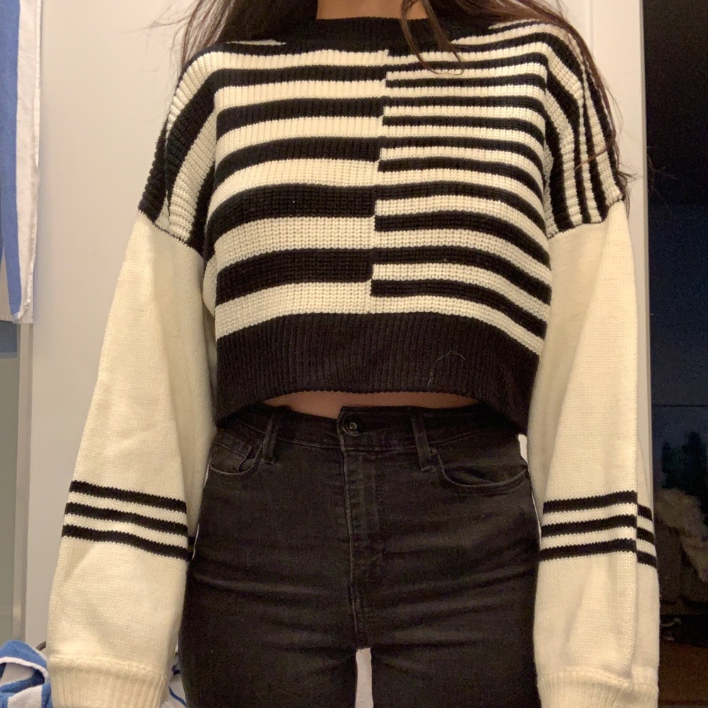 crop sweater dollskill